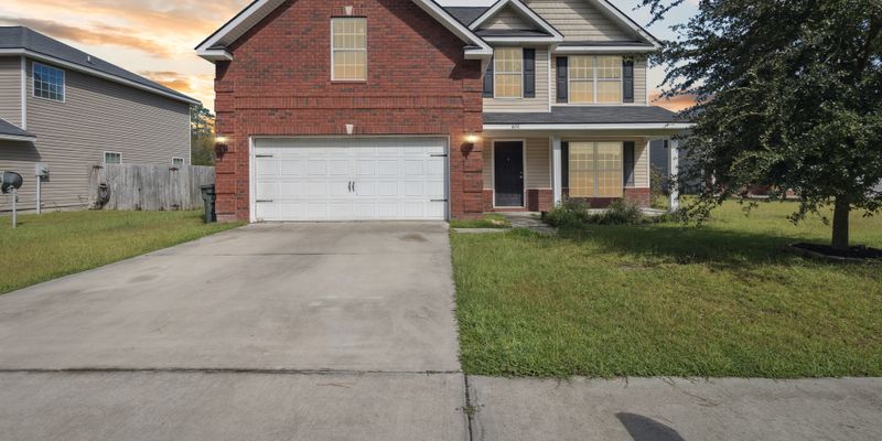 Hinesville House: 608 Piedmont Ave