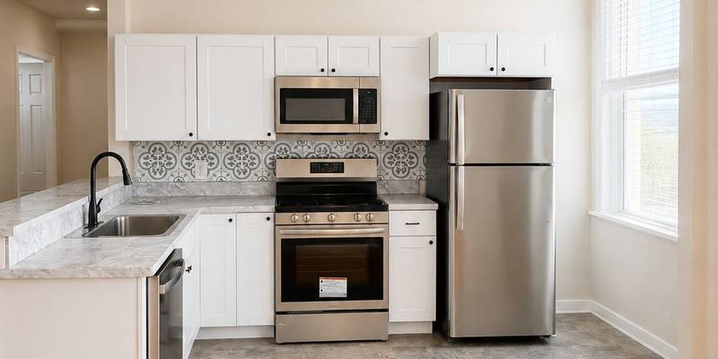 Richfield Apartment: 104 N Main