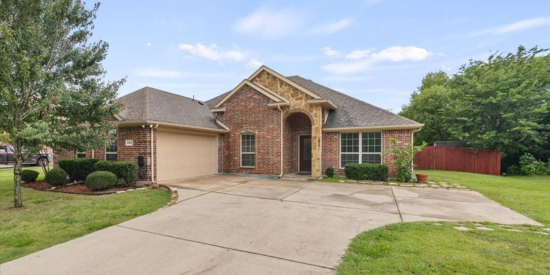 Royse City House: 1409 Hiddencreek Dr