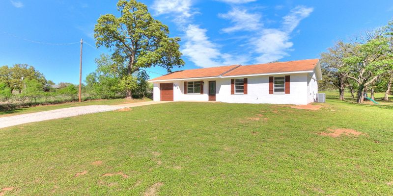 Chandler House: 502 N Oak St