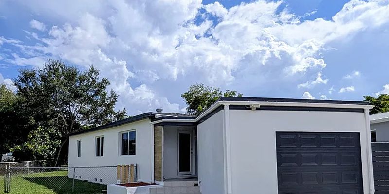 North Miami House: 340 NW 132nd St