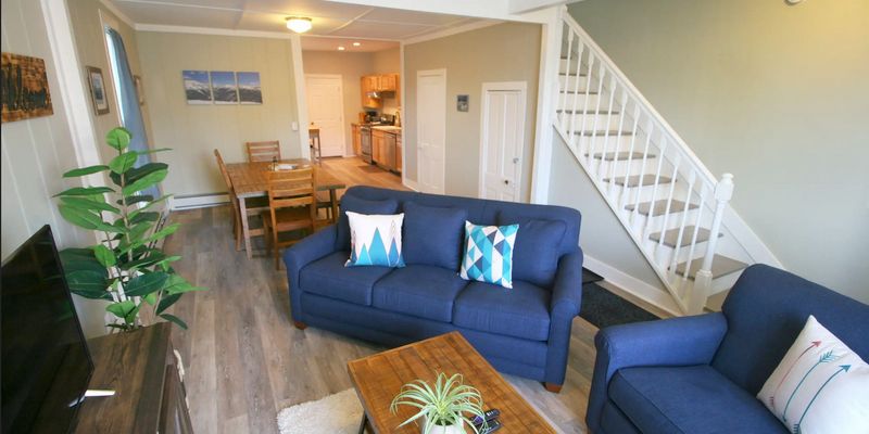 Leadville House: 218 E 6th St