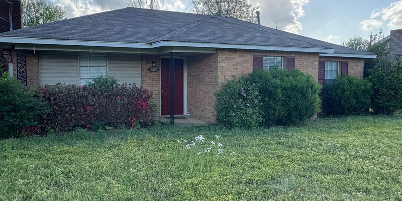 Millbrook House: 1609 Deatsville Hwy