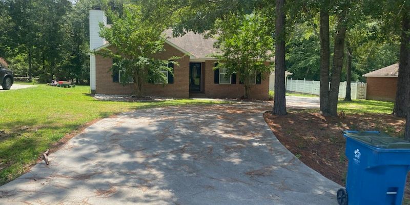 Vidalia House: 1200 Church St