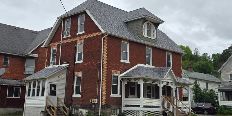 Kittanning Apartment: 499 E High St