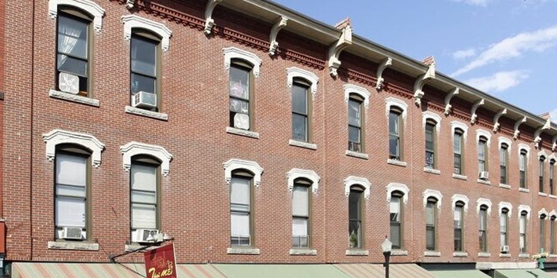 Biddeford Apartment: 140 Main St
