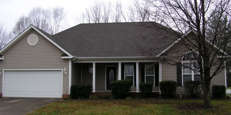 Bowling Green House: 705 Whitebeam Ct