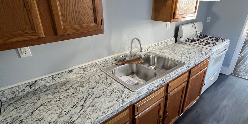 New Bedford Apartment: 85 Deane Street