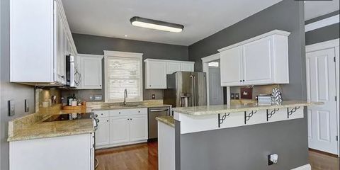 Kitchen-2.JPG