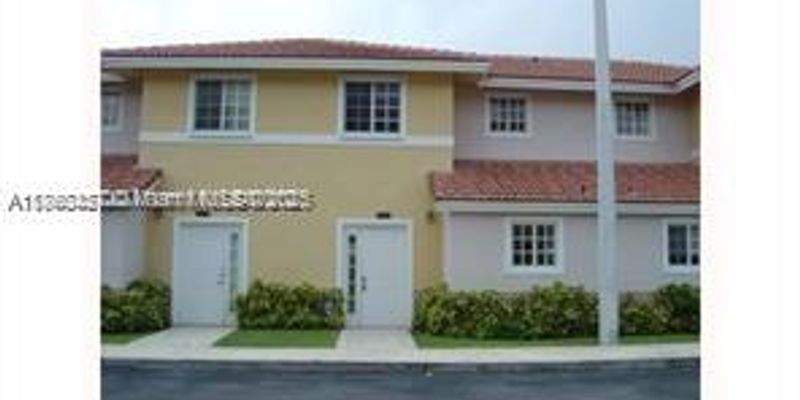 North Miami Beach House: 2168 NE 167th St # 1-102