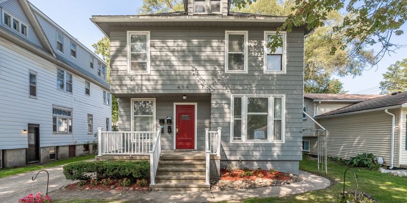 Royal Oak Apartment: 409 E 6th St