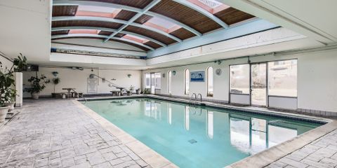 29 Interior Pool.jpg