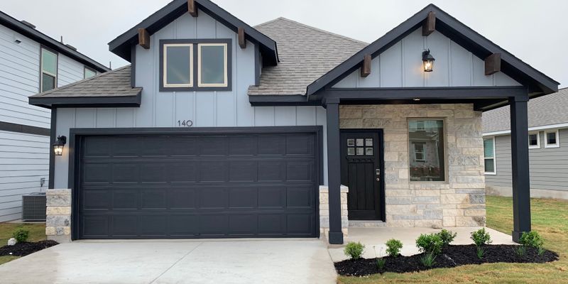 Jarrell House: 140 Drifter Ln