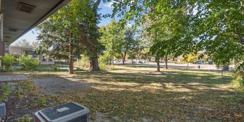 146 706 14th Ave.jpg