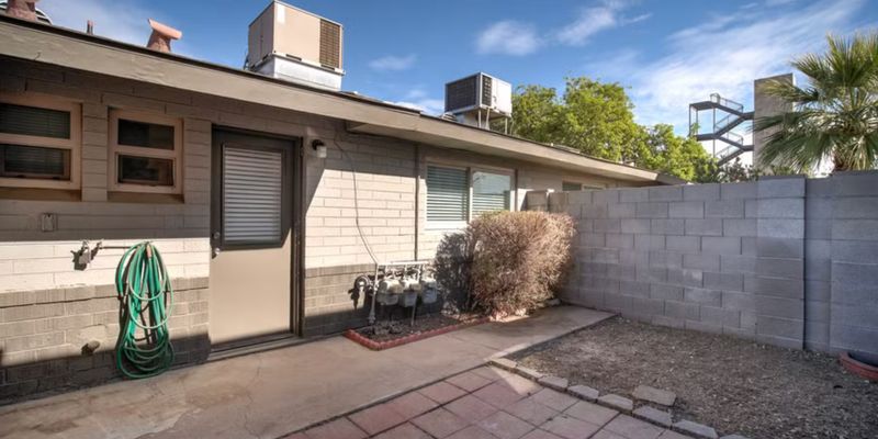 Phoenix Townhome: 4112 N 3rd Ave