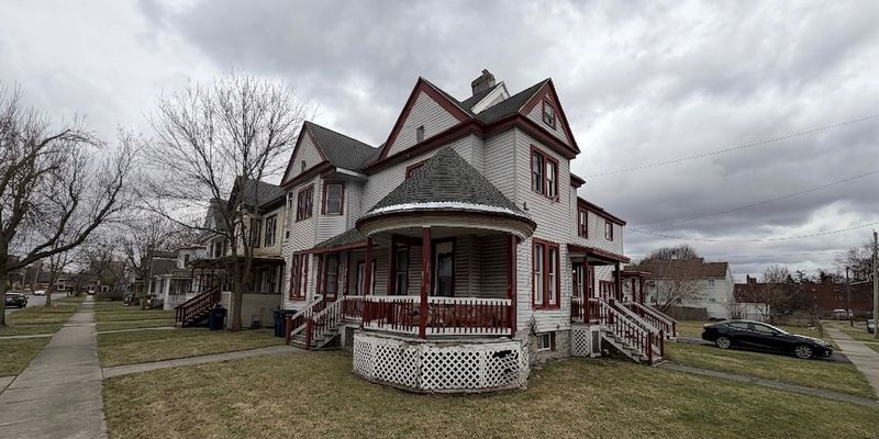 Syracuse Apartment: 121 Kellogg St