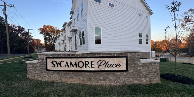 Midlothian Townhome: 112 Avenda Ln