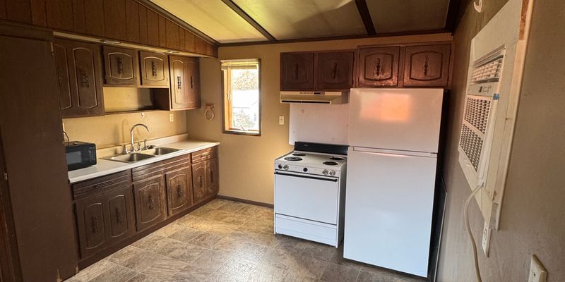 Warsaw Apartment: 3867 IN 15