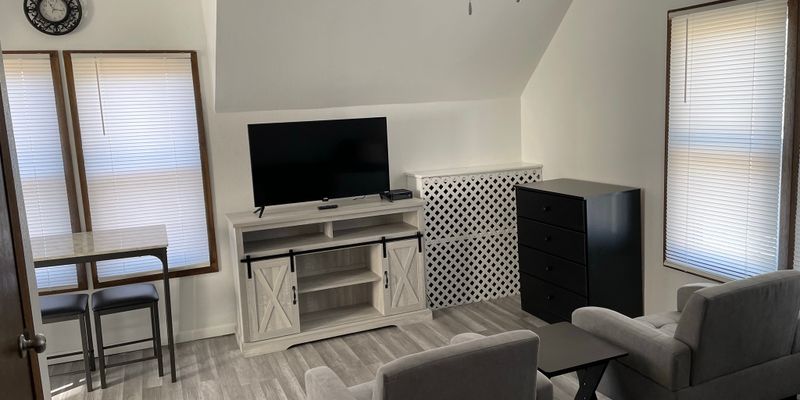 Aberdeen Apartment: 1023 South Lincoln