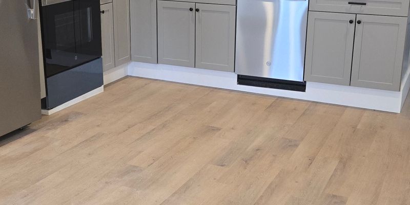 Green Island Apartment: 33 James St