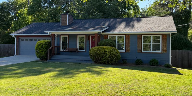 Cumming House: 3270 Glasco Dr