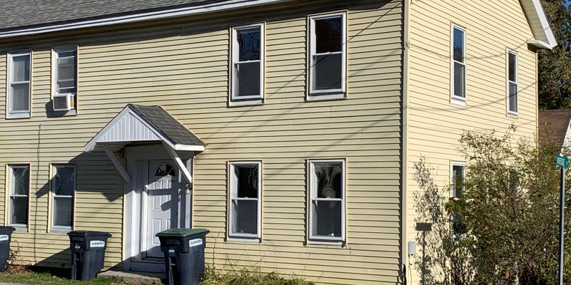 Enfield Apartment: 25 Main St