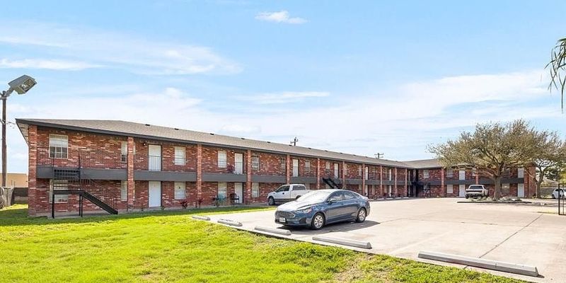 Edinburg Apartment: 402 Gastel Cir