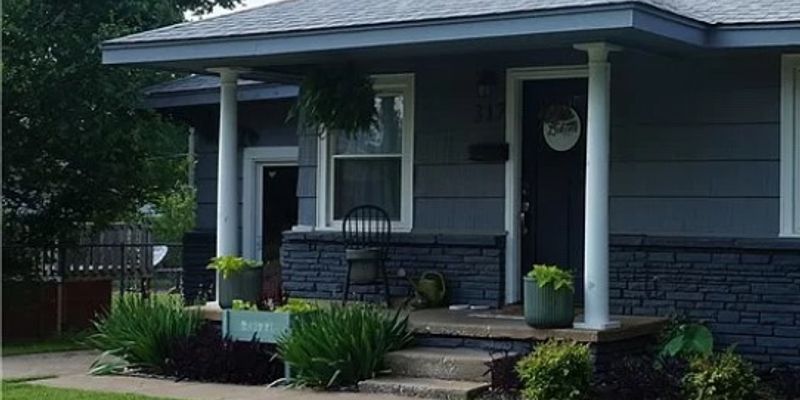 Purcell House: 317 Truman Pl