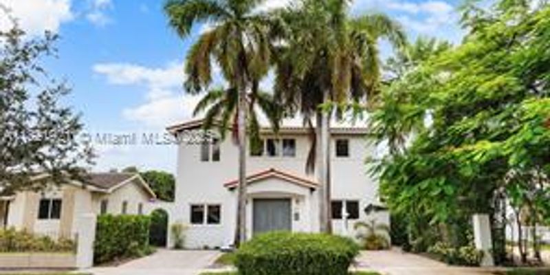 Miami House: 527 SW 20th Rd