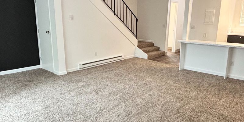Gresham Townhome: 1200 E Powell Blvd