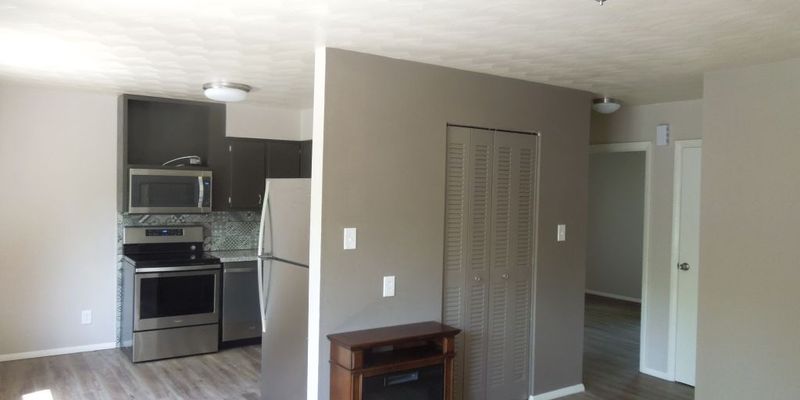 Knoxville Apartment: 3227 Washington Pike