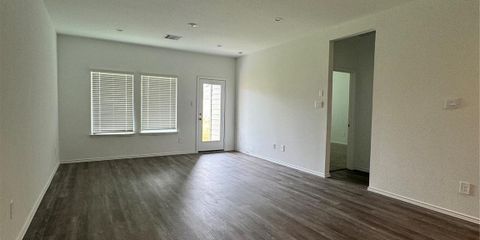 GetMedia (22).jpg GetMedia (22).jpg