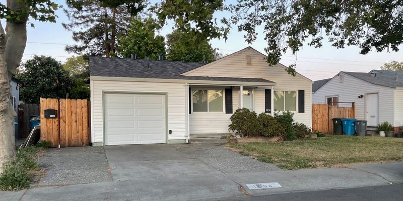 Vallejo House: 1064 Western Ave