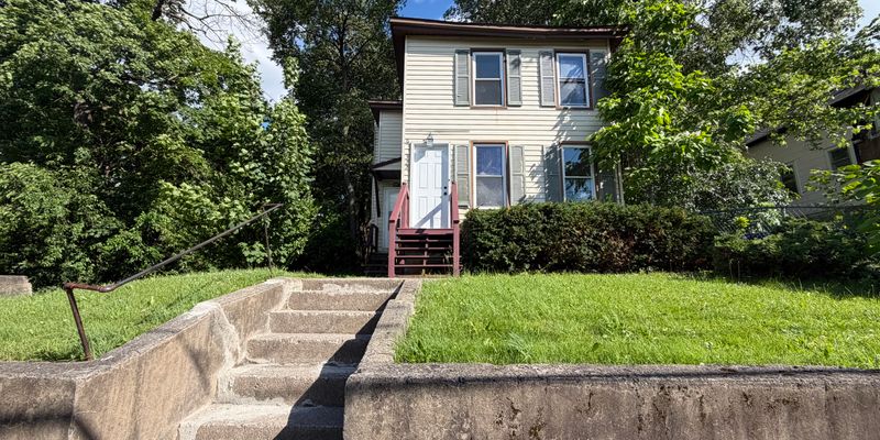 Syracuse Apartment: 322 Shuart Ave
