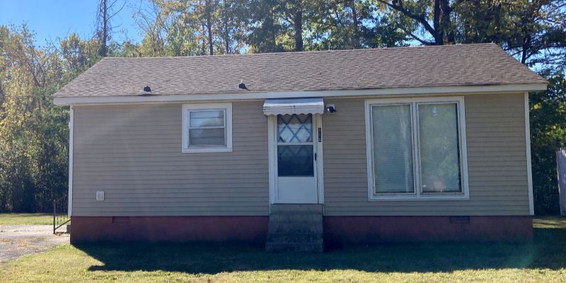 Jackson House: 114 Parkburg Rd