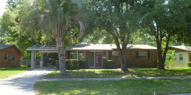 Jacksonville, FL House: 2490 WOOLERY Drive