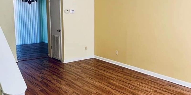 Ozark Townhome: 141 Depot Ln