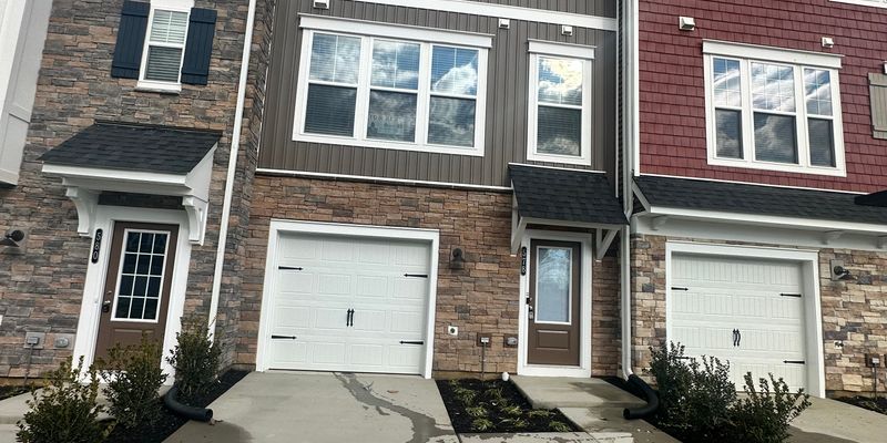 Glen Allen Townhome: 578 Rivanna Hl Rd