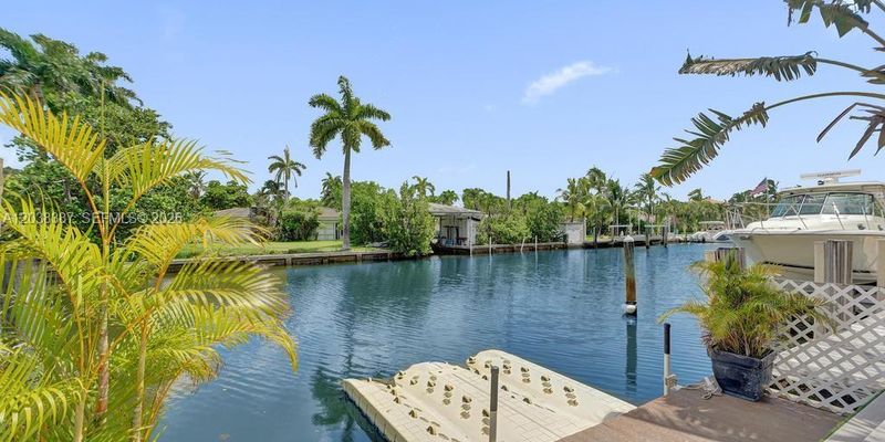 North Miami Townhome: 2129 NE 123rd St