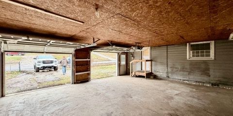 garage 2.jpg