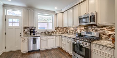 631 Eaton (10).jpg