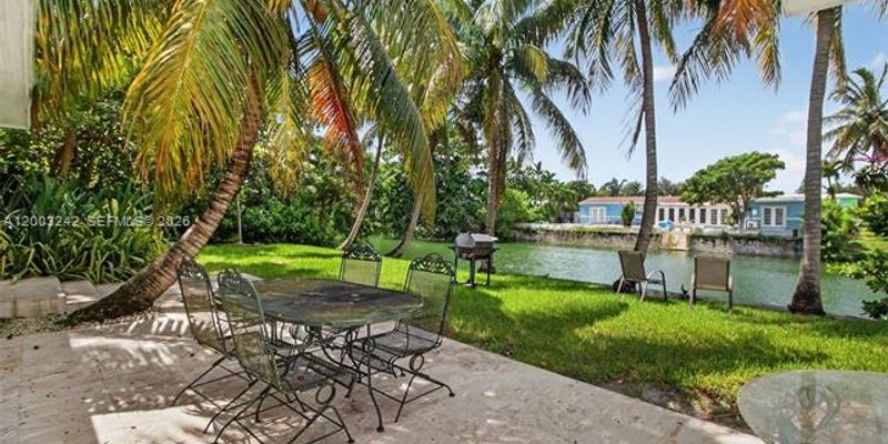 South Miami House: 6090 SW 63rd Ave