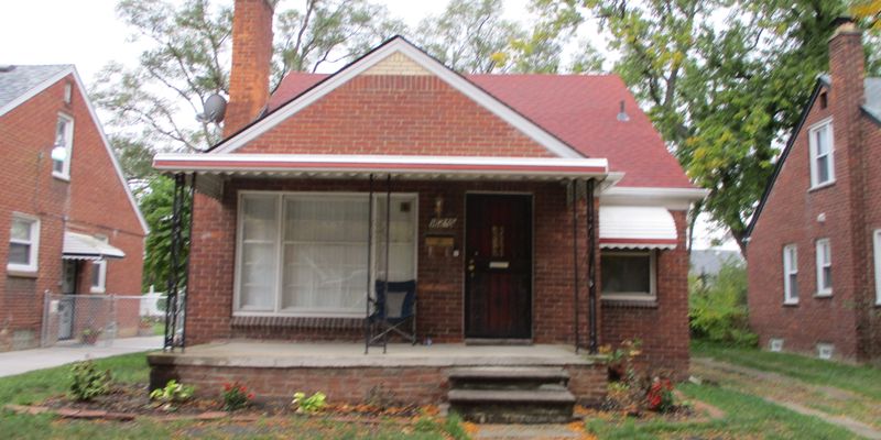 Detroit House: 18275 Rosemont Ave