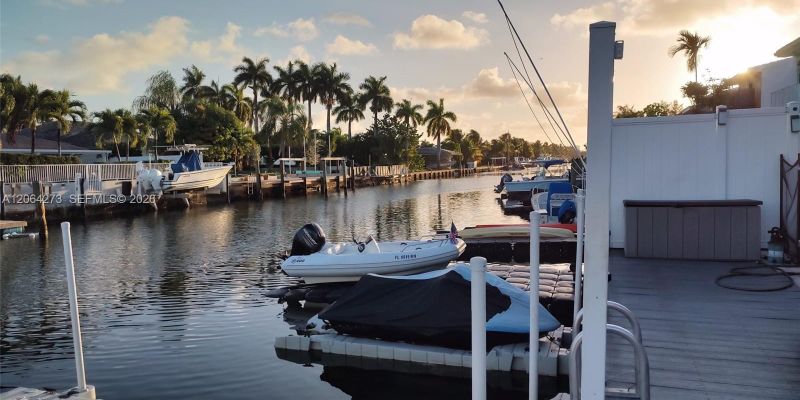 north miami House: 2061 ne 123rd st #2061