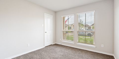 SA907611.jpg
