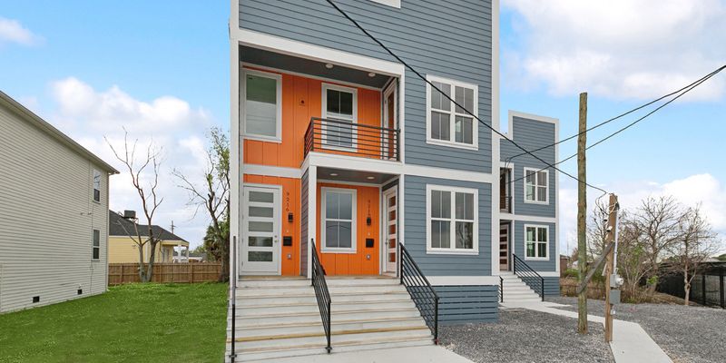 New Orleans Apartment: 9222 Edinburgh St