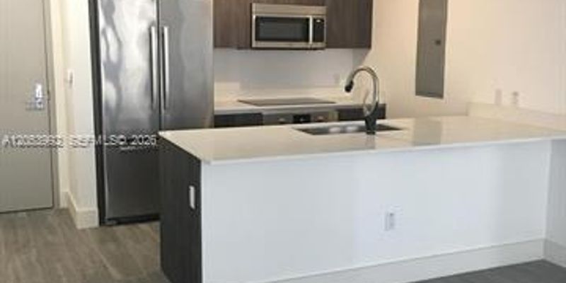 Miami Condo: 488 NE 18th St