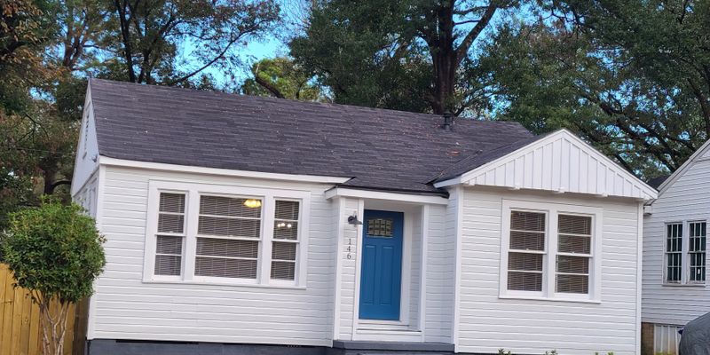 Shreveport House: 146 E Boulevard St