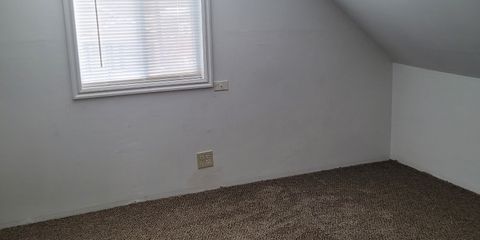 Upstairs Bedroom 1.jpg