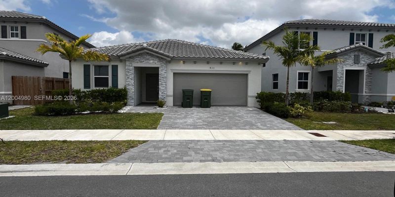 Homestead House: 833 SE 26th Rd